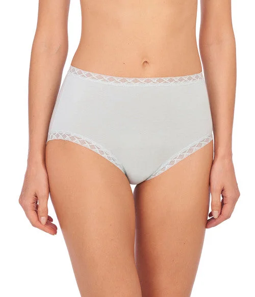 Women's white cotton briefs for a clean appearanceBliss Full Brief