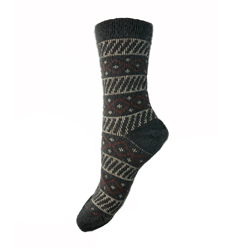 Women's moisture - wicking socks for sportsBlack diamond patterned Wool Blend Socks