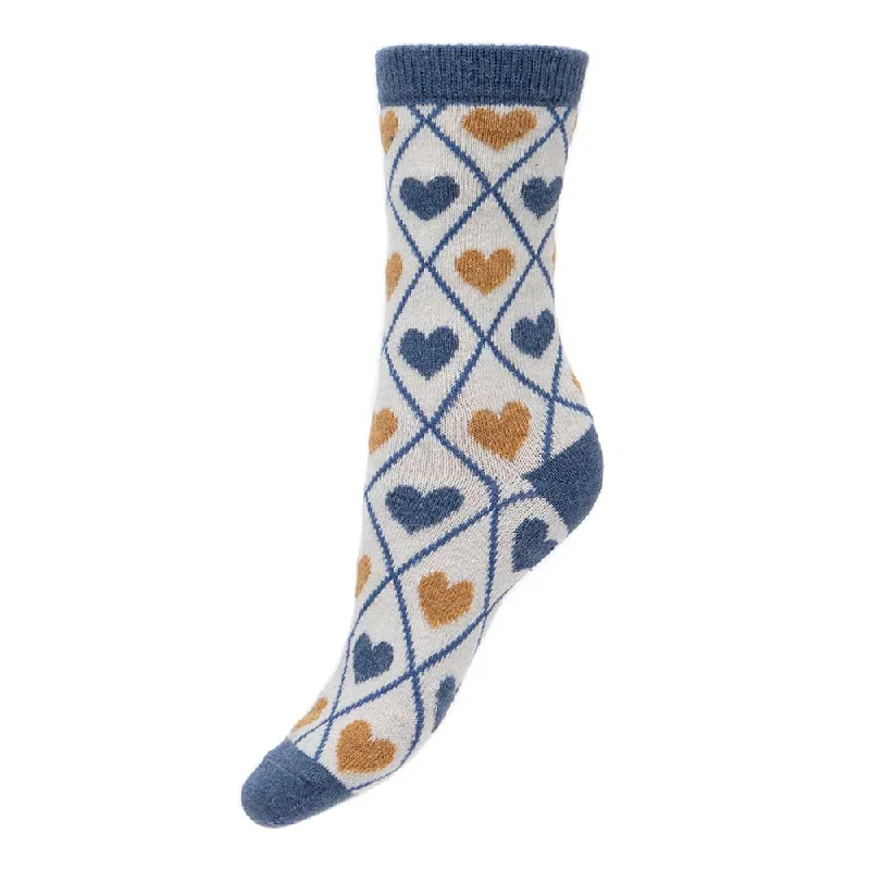 Women's cable - knit ankle socks for a cozy styleCream wool blend socks with blue criss cross and hearts