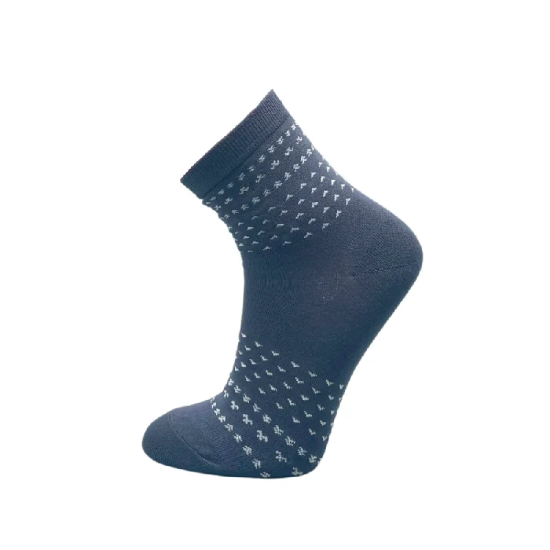 Women's ankle socks with a frilly edge"Stitch Lines" Quarter Length Bamboo Socks by Point Zero - Medium